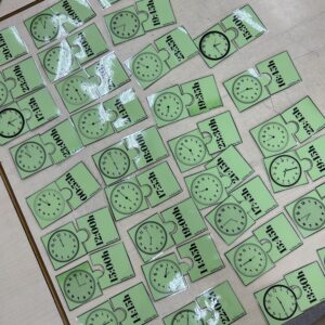 PUZZLE RELOJES