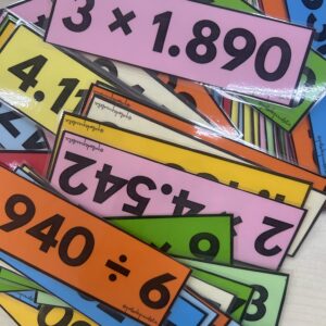 TARJETAS MULTIPLICACIONES Y DIVISIONES